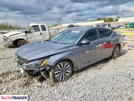 Nissan Altima 2025 2