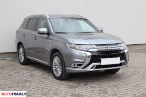 Mitsubishi Outlander 2020 2.4 221 KM