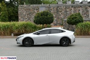 Toyota Prius 2024 2.0 122 KM