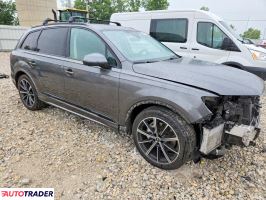 Audi Q7 2021 3