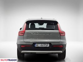 Volvo XC40 2024 1.5 129 KM