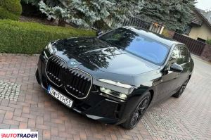 BMW 730 2024 3.0 340 KM