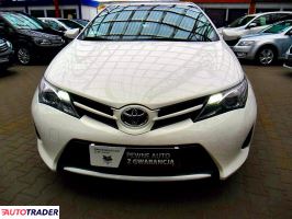 Toyota Auris 2014 1.4 101 KM Toyota Auris 2014 1.4 101 KM