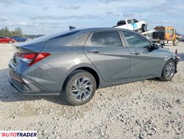 Hyundai Elantra 2024 2