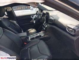 Ford Explorer 2022 3