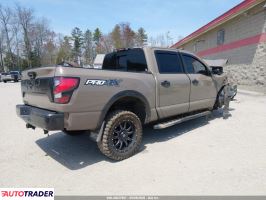 Nissan Titan 2021 5