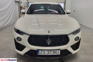 Maserati Pozostałe 2021 3.8 580 KM