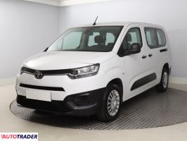 Toyota Pozostałe 2023 1.5 100 KM