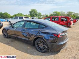 Tesla Model 3 2025