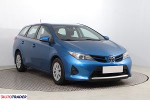 Toyota Auris 2015 1.4 88 KM