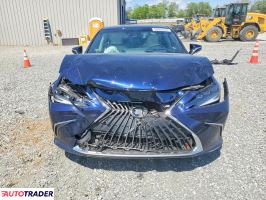 Lexus ES 2022 3