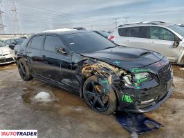 Chrysler 300C 2021 3