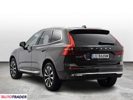 Volvo XC60 2022 2.0 197 KM