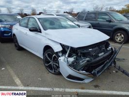 Nissan Altima - zobacz ofertę