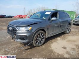 Audi Q7 2021 3