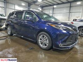 Toyota Sienna 2024 2