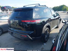 Nissan Pathfinder 2022 3