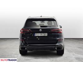 BMW X5 2022 3.0 286 KM