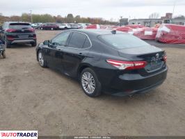 Toyota Camry 2019 3