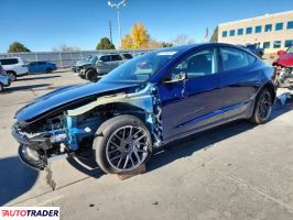 Tesla Model 3 - zobacz ofertę