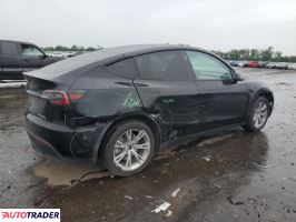 Tesla Model Y 2023 Tesla Model Y 2023