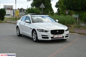 Jaguar XE 2018 2.0 250 KM