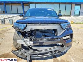 Ford Explorer 2022 3