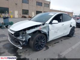 Tesla Model Y 2022 Tesla Model Y 2022