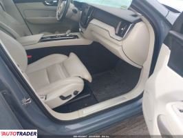 Volvo XC60 2022 2