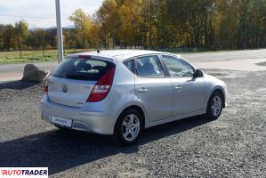 Hyundai i30 2011 1.6 90 KM Hyundai i30 2011 1.6 90 KM