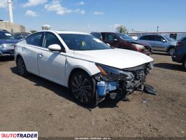 Nissan Altima - zobacz ofertę