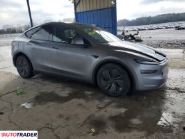 Tesla Model Y 2026