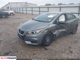 Nissan Versa 2020 1