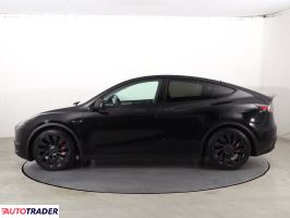 Tesla Model Y 2022 527 KM