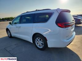 Chrysler Pacifica 2022 3