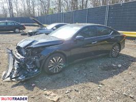 Nissan Altima - zobacz ofertę
