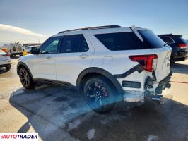 Ford Explorer 2021 3