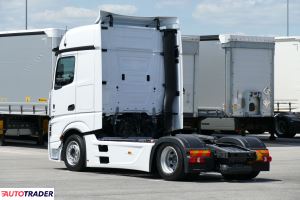 Mercedes Benz ciagnik siodlowy Mercedes Benz ciagnik siodlowy