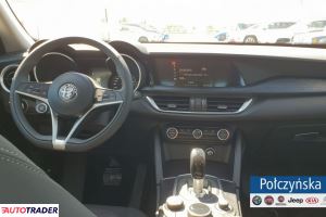 Alfa Romeo Stelvio 2019 2 200 KM Alfa Romeo Stelvio 2019 2 200 KM
