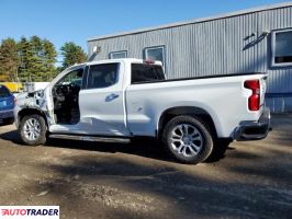 Chevrolet Silverado 2022 3