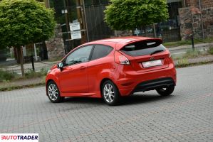 Ford Fiesta 2014 1.6 95 KM