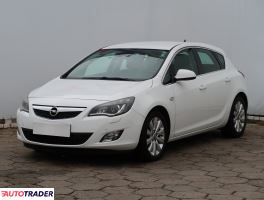 Opel Astra 2012 1.7 108 KM