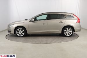 Volvo V60 2015 2.0 147 KM