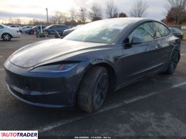 Tesla Model 3 2025