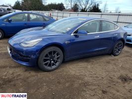 Tesla Model 3 - zobacz ofertę