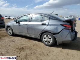 Nissan Versa 2020 1