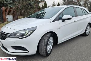 Opel Astra 2016 1.6 95 KM