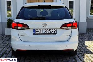 Opel Astra 2016 1.6 95 KM