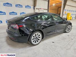 Tesla Model 3 2022