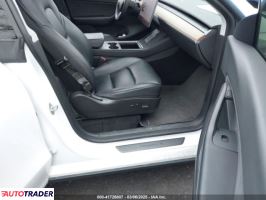 Tesla Model Y 2021 Tesla Model Y 2021